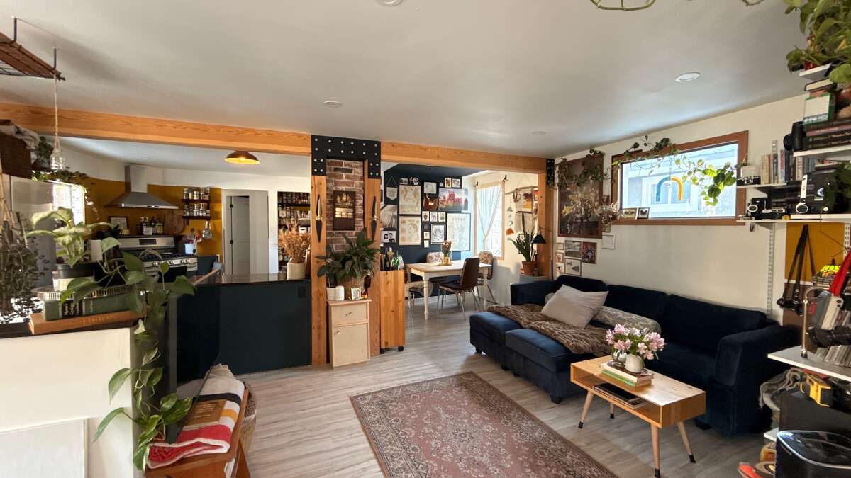 Wonderful opn-concept living, dining room and kitchen