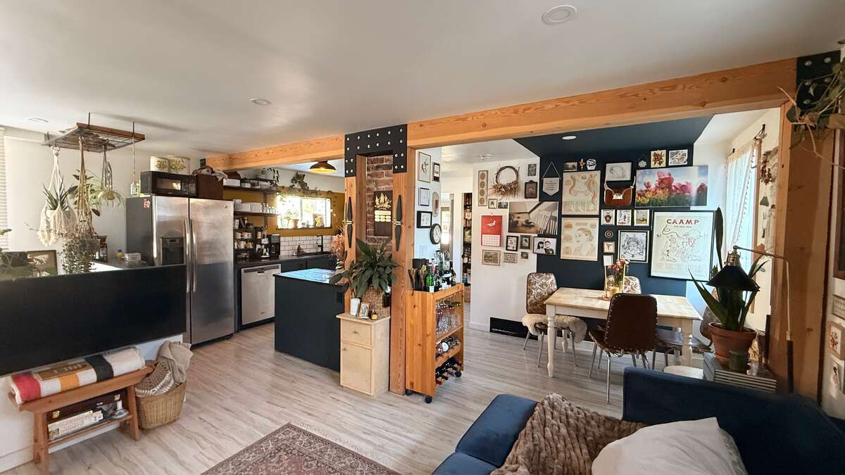 Wonderful opn-concept living, dining room and kitchen