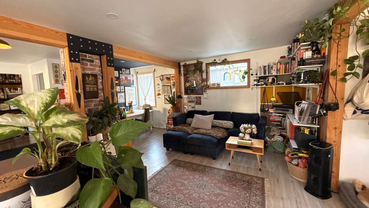 Wonderful opn-concept living, dining room and kitchen