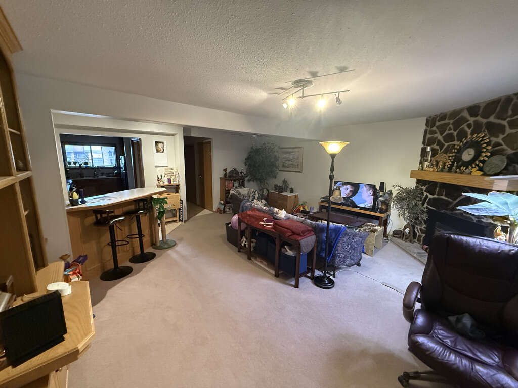 3-bedroom, 2-story townhouse with attached garage.