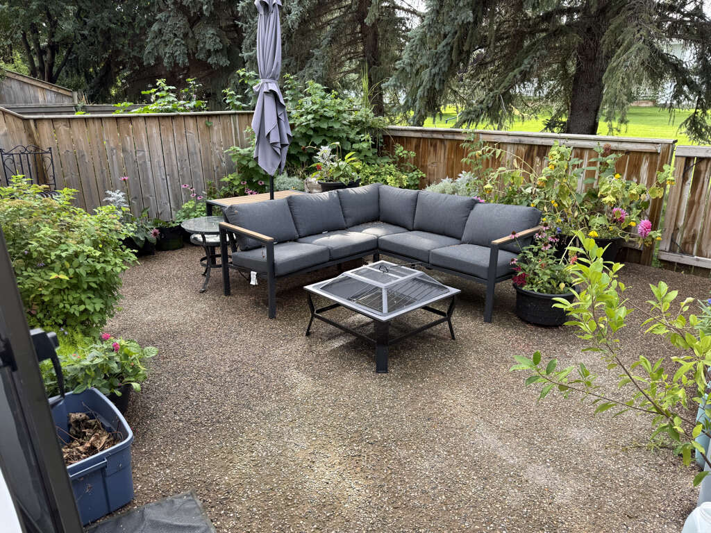 3-bedroom, 2-story townhouse with attached garage.