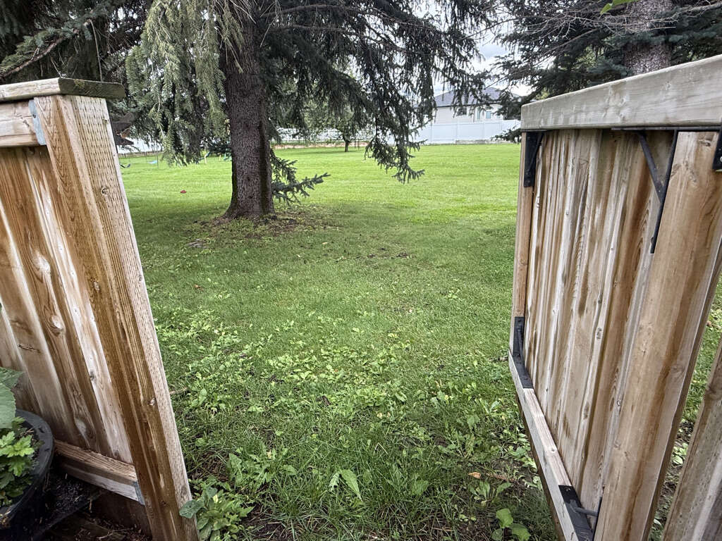 3-bedroom, 2-story townhouse with attached garage.