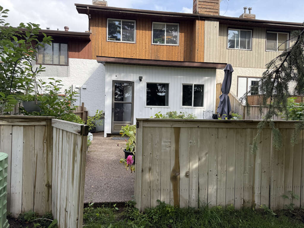 3-bedroom, 2-story townhouse with attached garage.