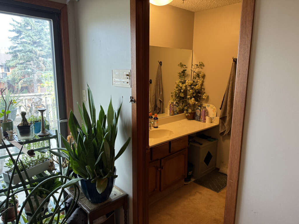 3-bedroom, 2-story townhouse with attached garage.