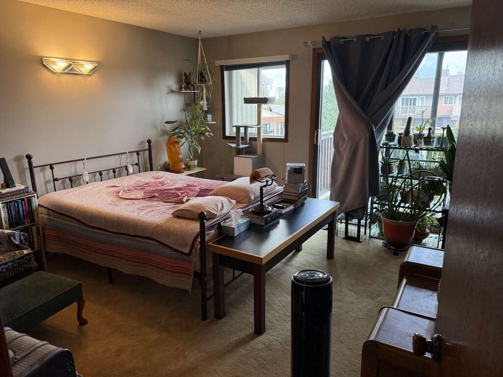 3-bedroom, 2-story townhouse with attached garage.