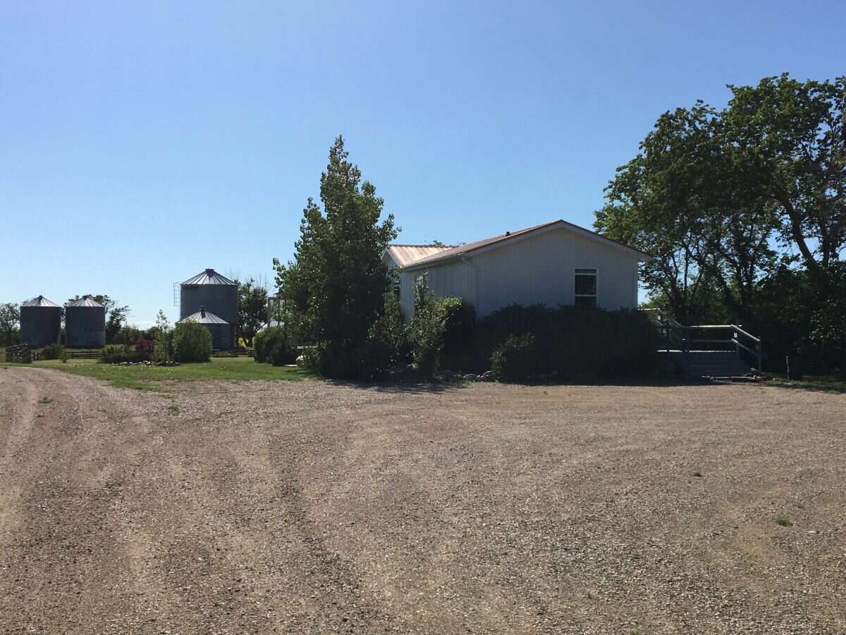 Hobby Farm on 20.14 Acres! 