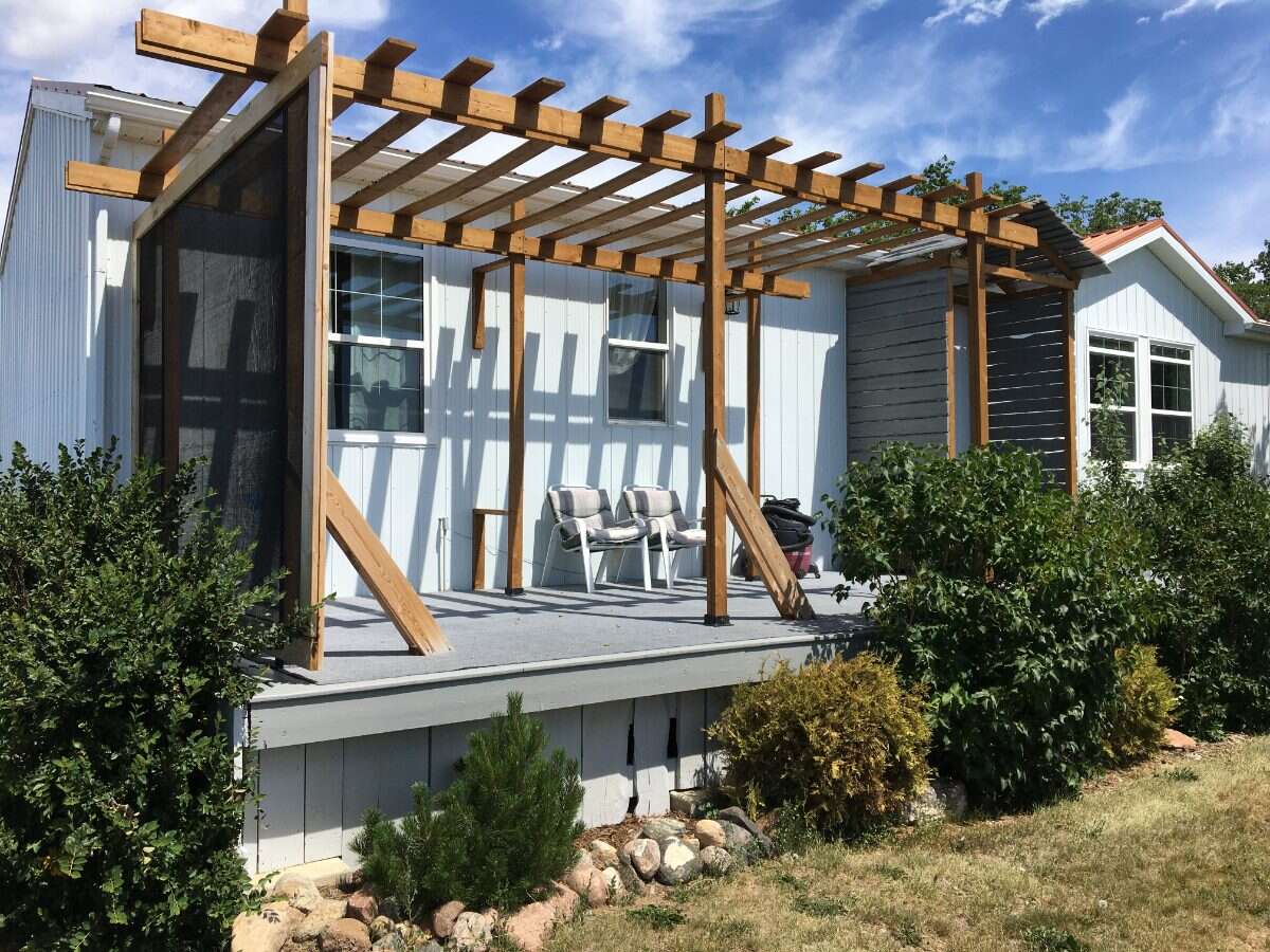 Hobby Farm on 20.14 Acres! 