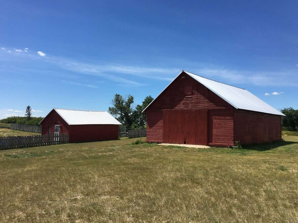 Hobby Farm on 20.14 Acres! 