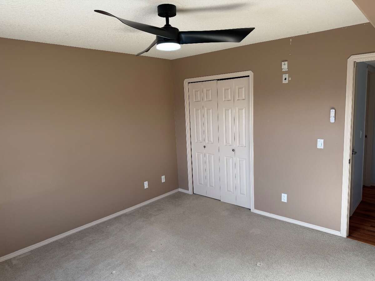 Bright, Top Floor Condo in Drayton Valley