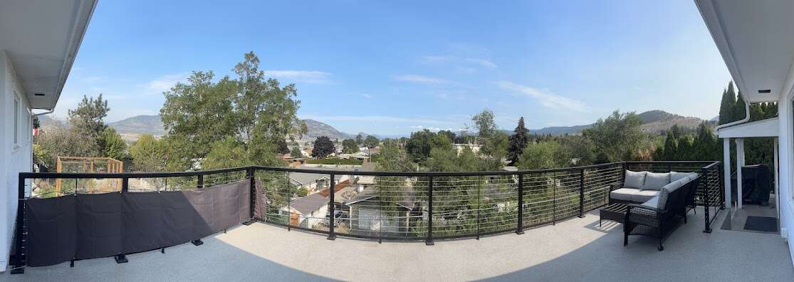 Daylight Rancher with Legal Suite & Stunning Views