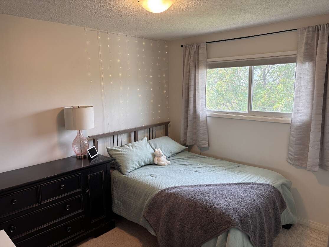 Daylight Rancher with Legal Suite & Stunning Views