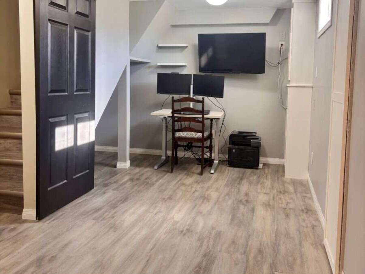 Daylight Rancher with Legal Suite & Stunning Views