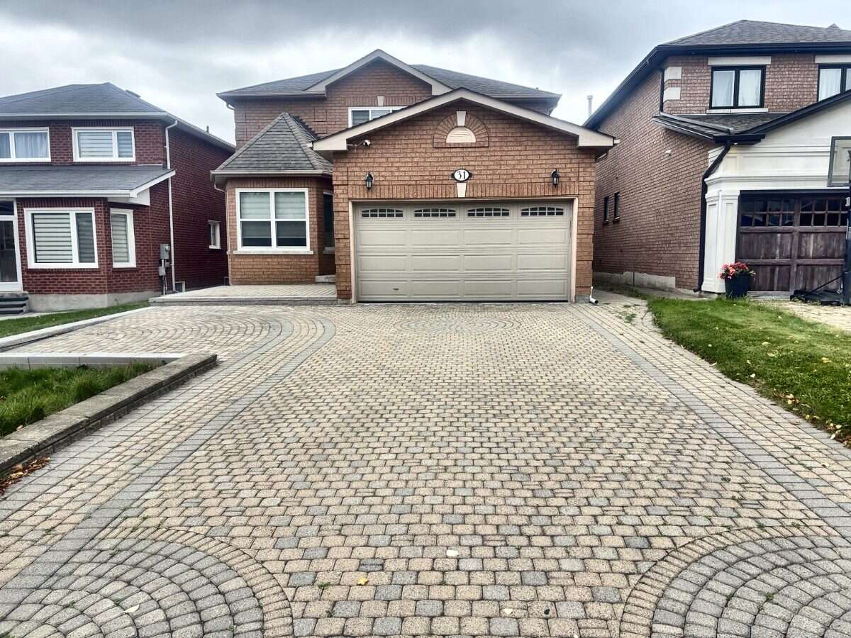 Bsmt 31 Canyon Creek Ave