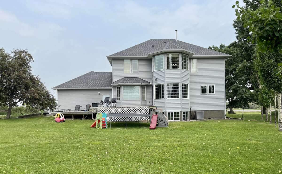  For Sale in Cardston, 