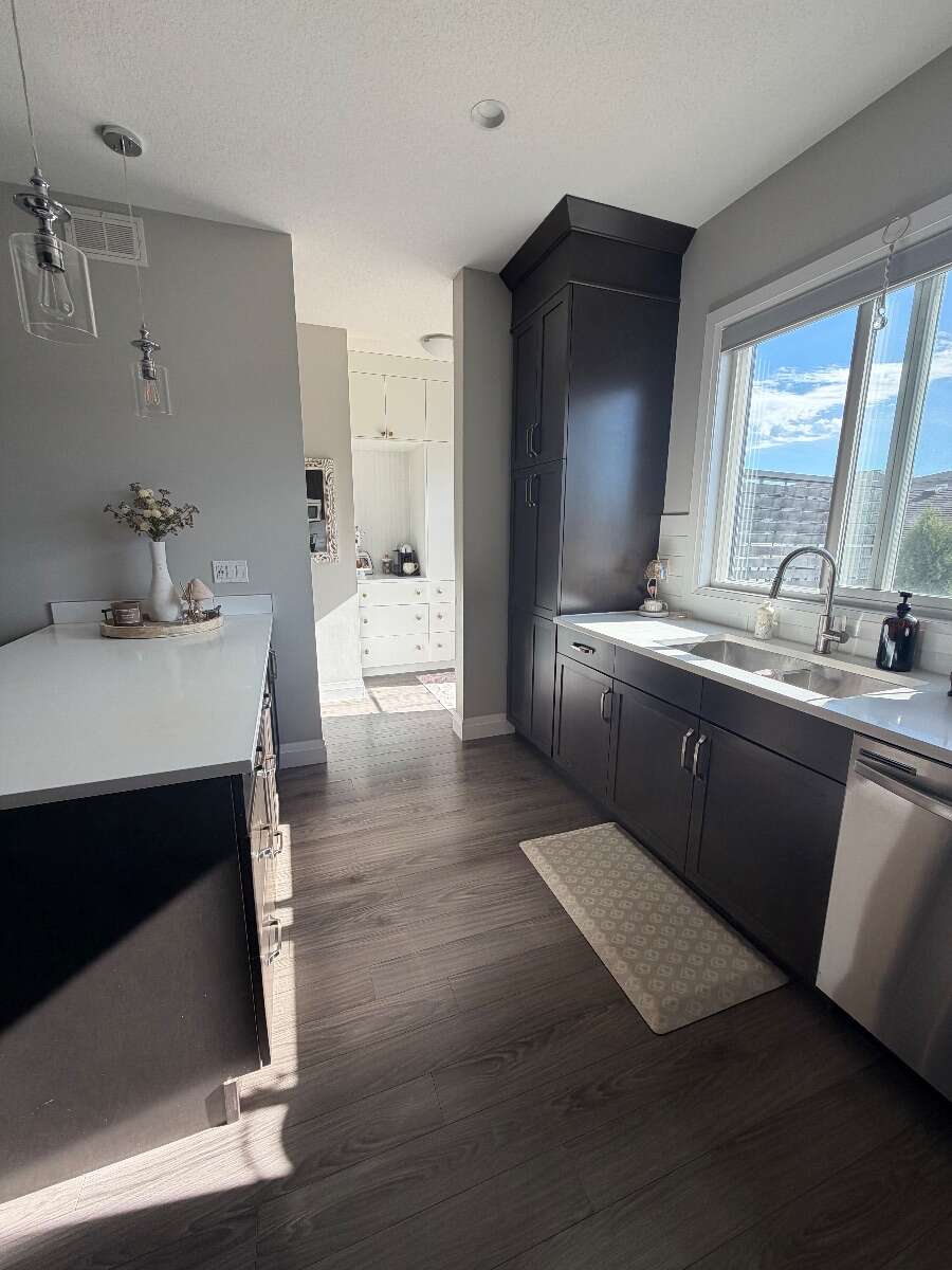 Bright 4 bedroom house
