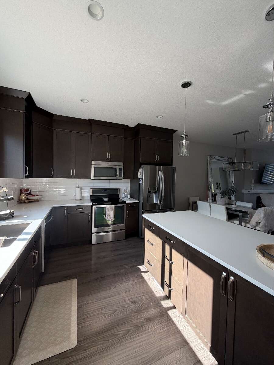 Bright 4 bedroom house