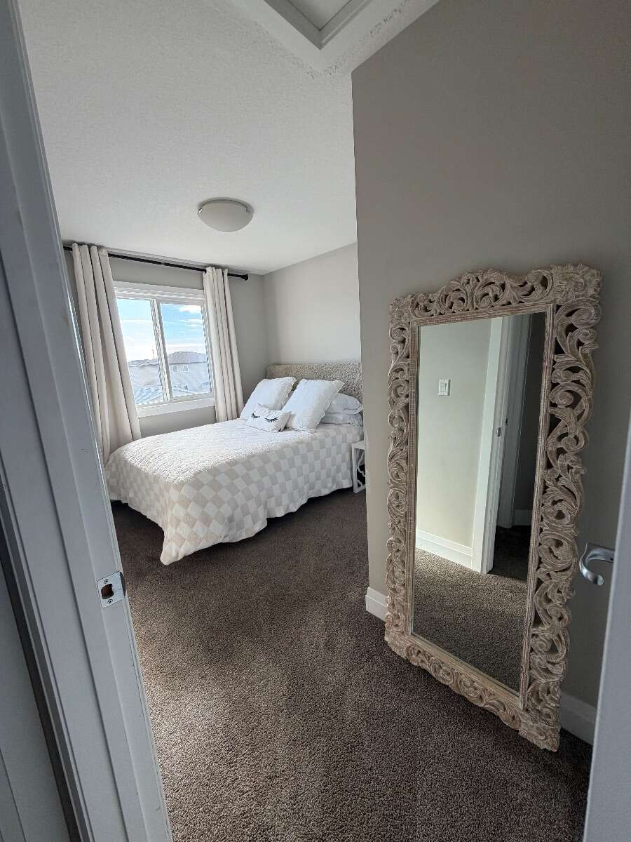 Bright 4 bedroom house