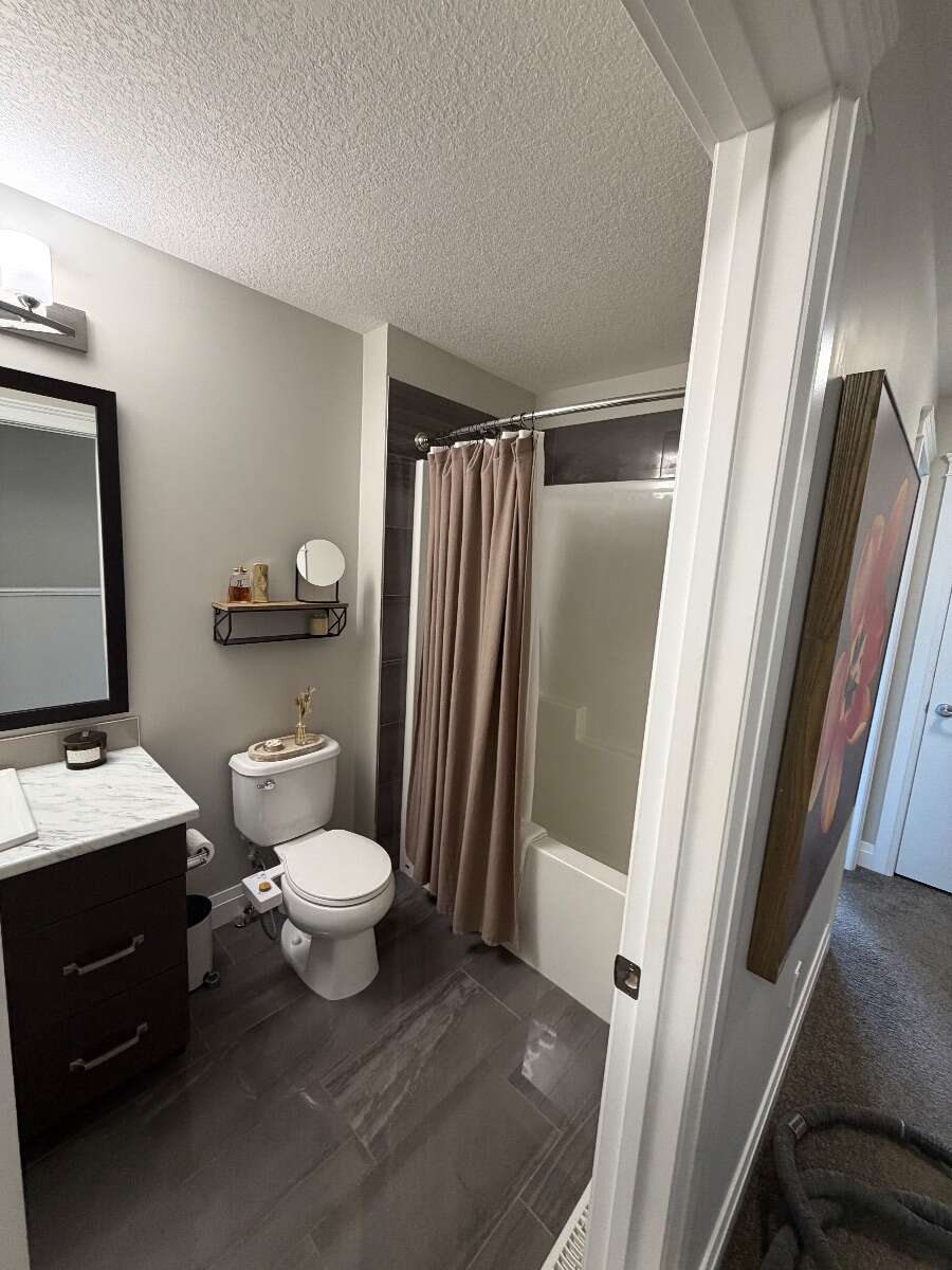 Bright 4 bedroom house