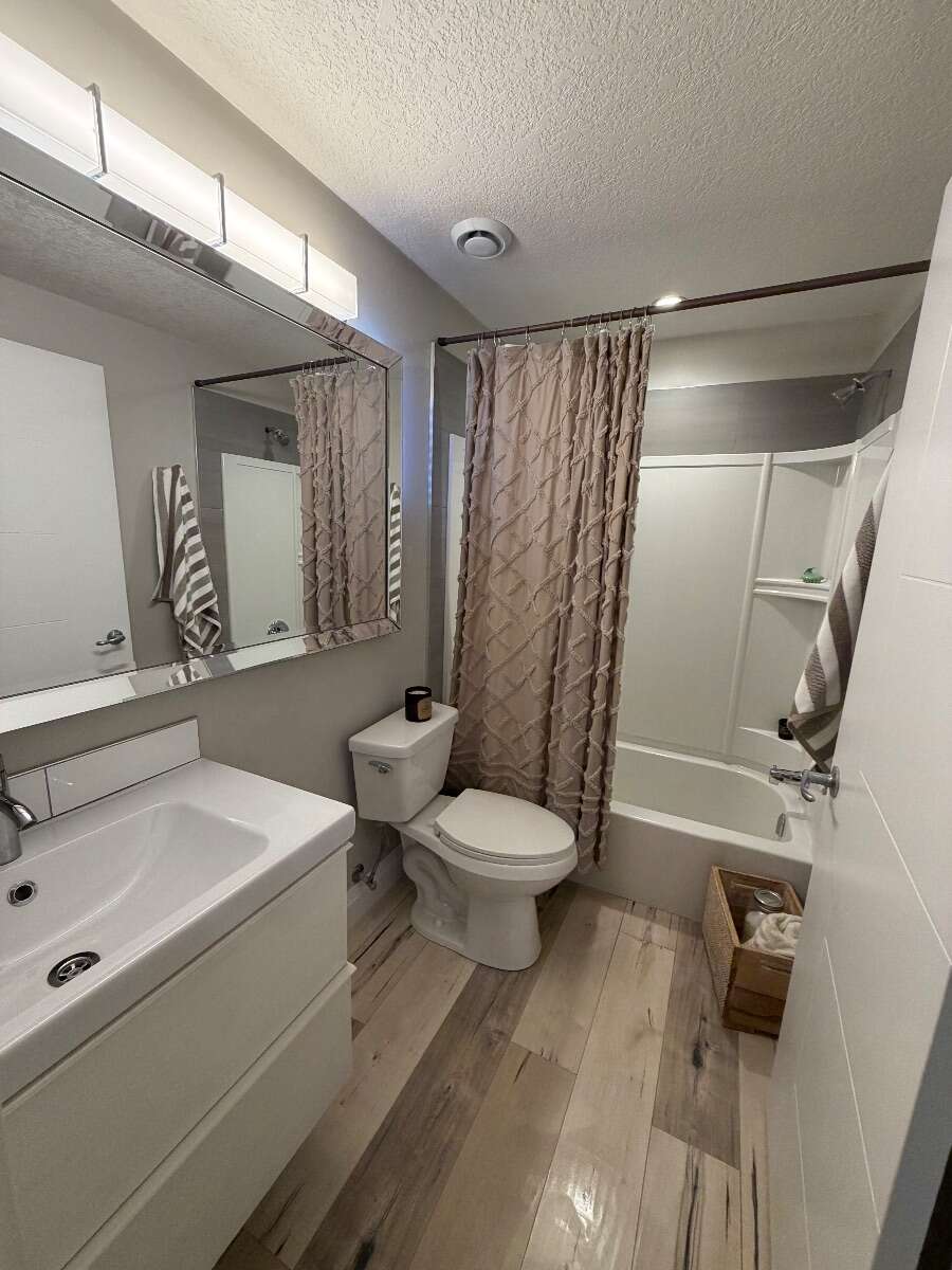 Bright 4 bedroom house