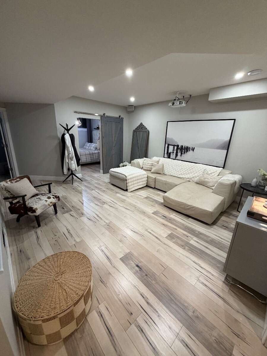 Bright 4 bedroom house