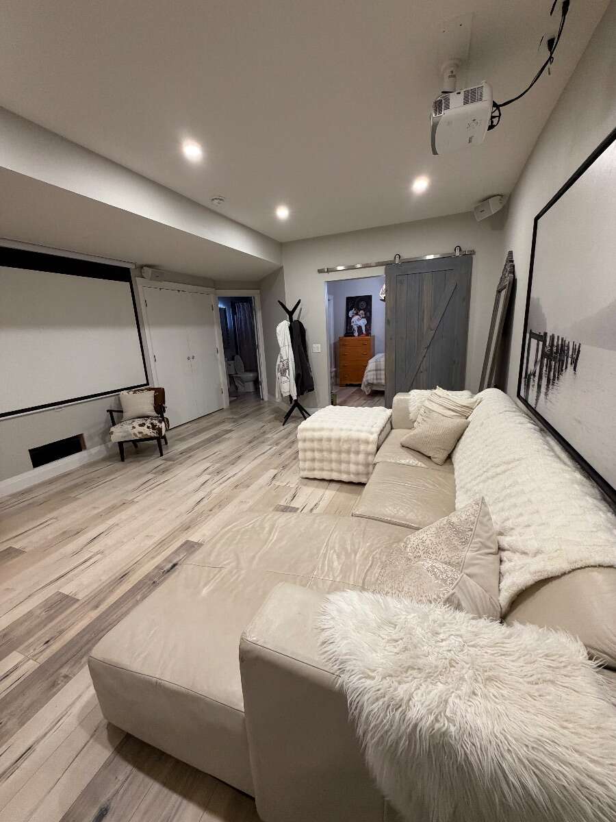 Bright 4 bedroom house
