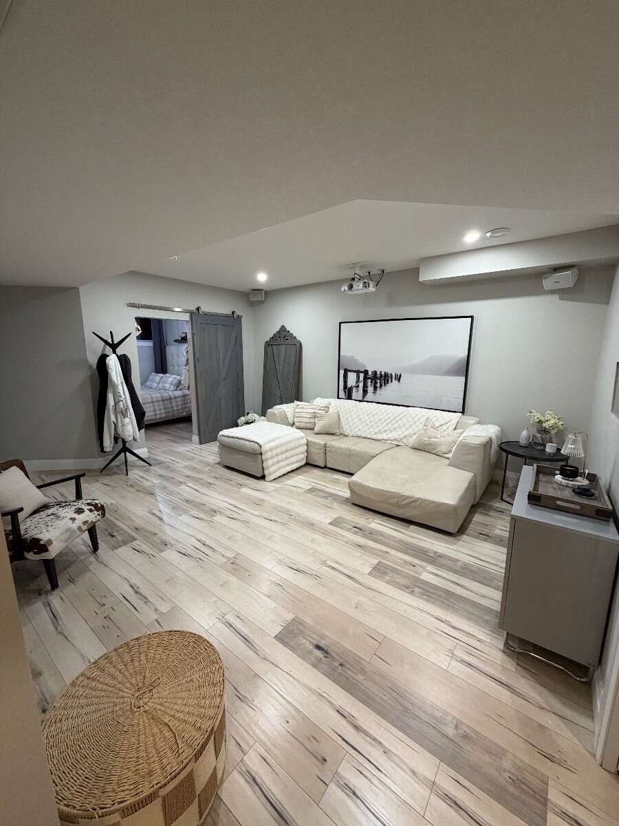 Bright 4 bedroom house