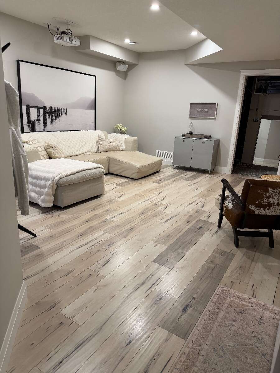 Bright 4 bedroom house
