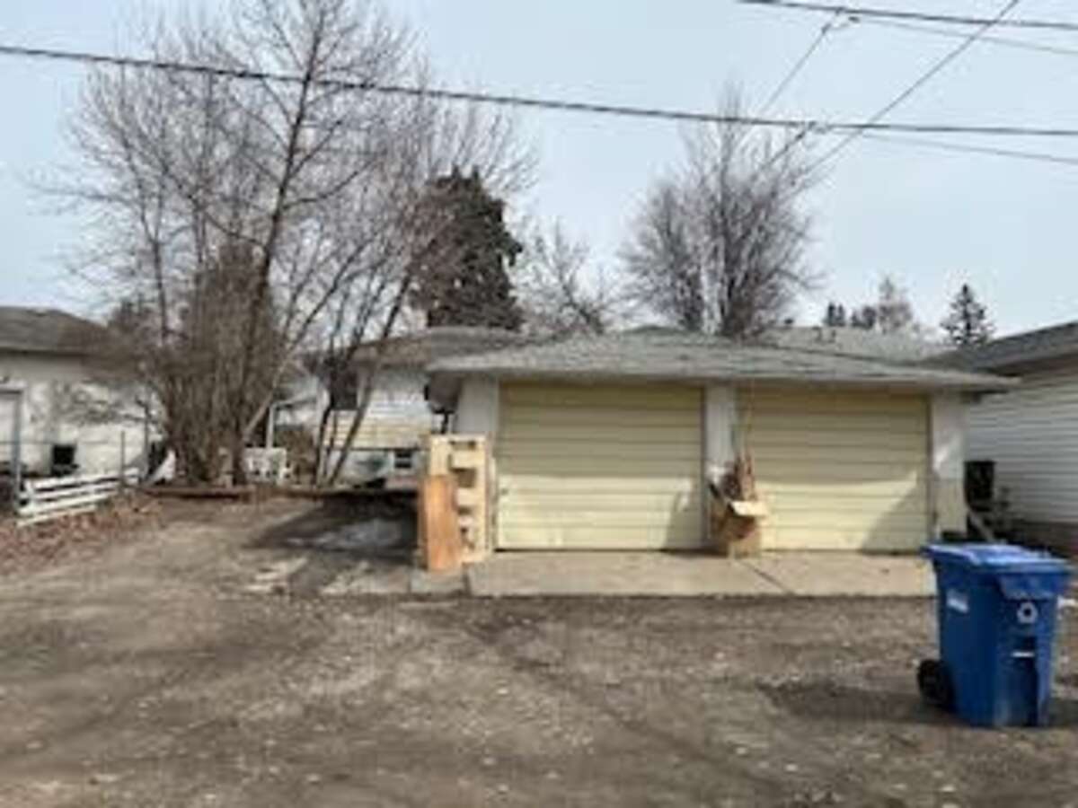 2309 Richmond Road Sw House For Sale in Calgary, AB For Sale by