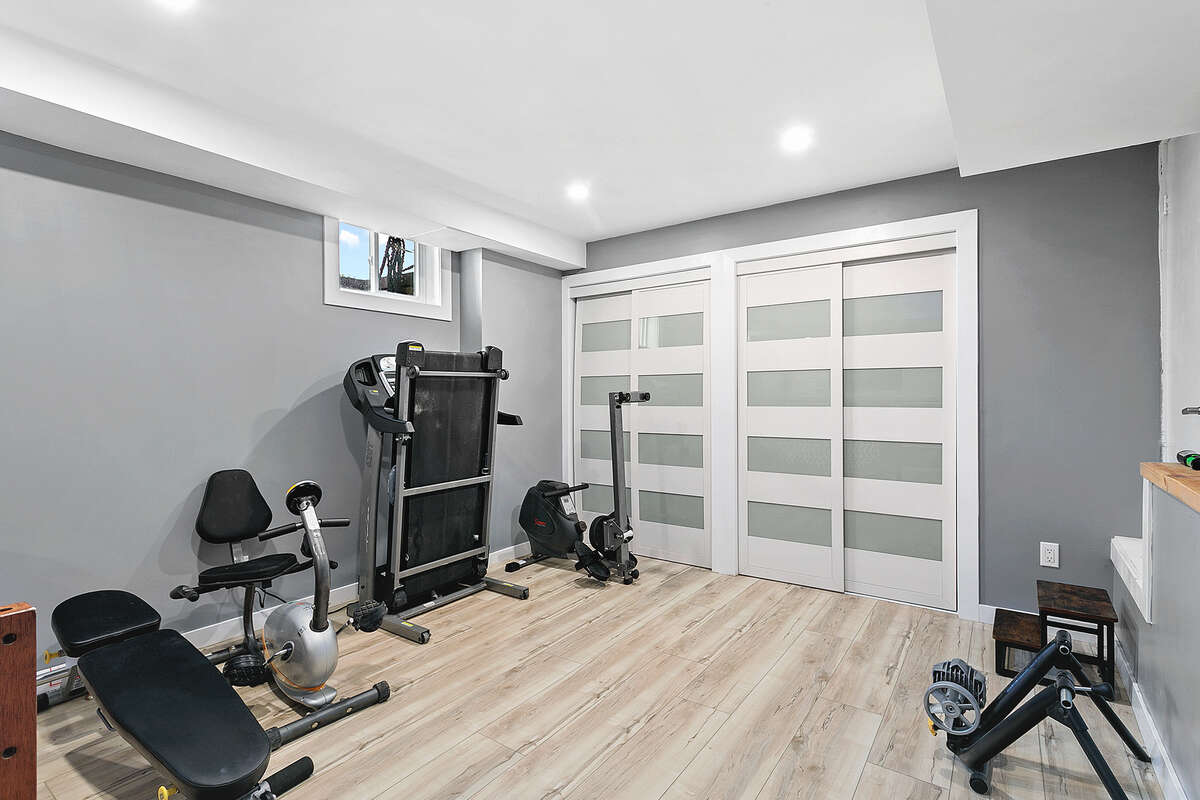 Recreation room (basement)