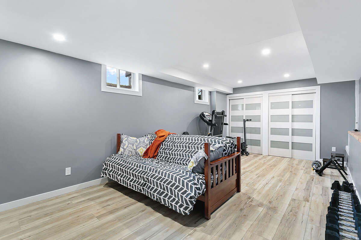 Recreation room (basement)