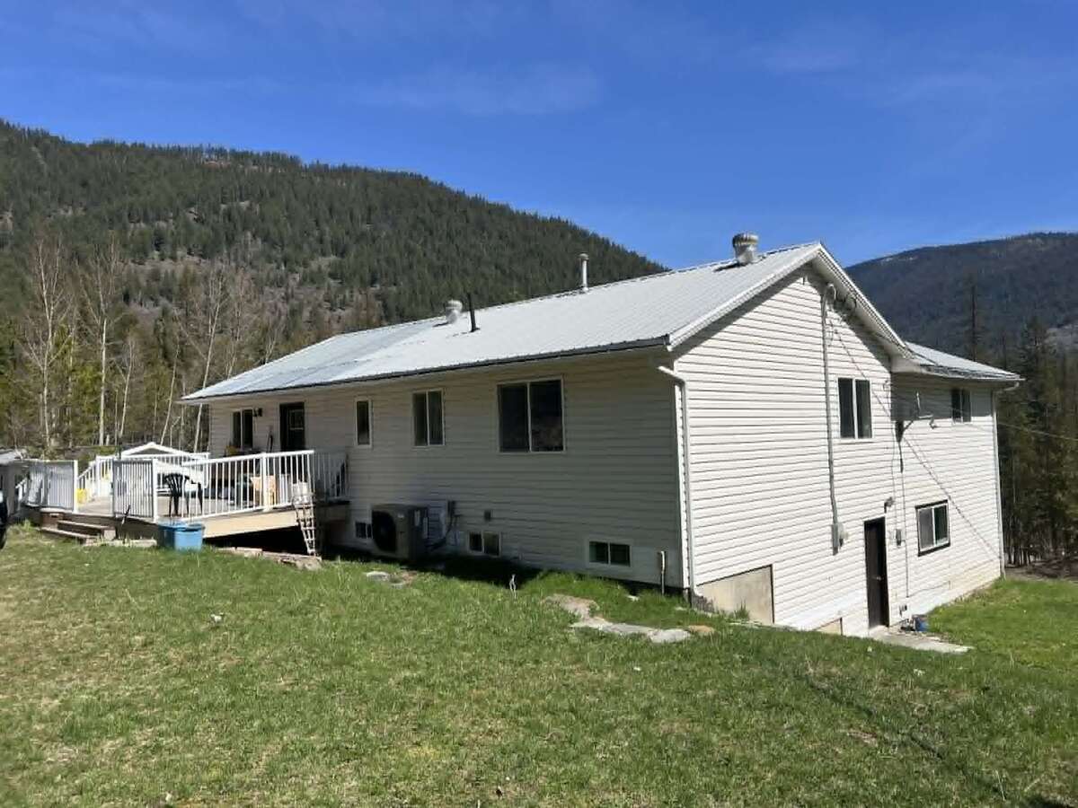 Arrow Creek large home on  9 Acres with Creek