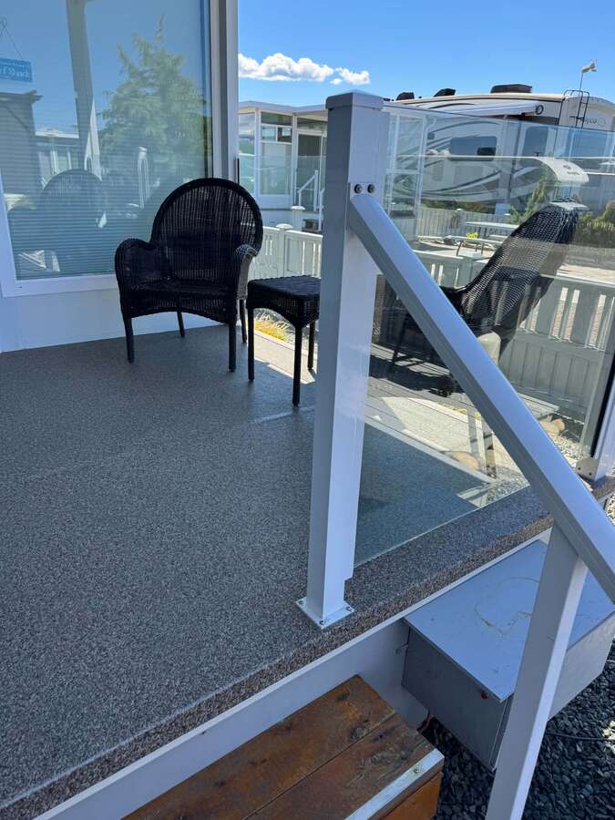Oceanview Trailer and Sunroom