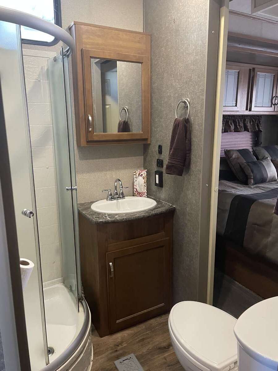 Oceanview Trailer and Sunroom