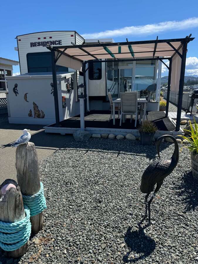 Oceanview Trailer and Sunroom