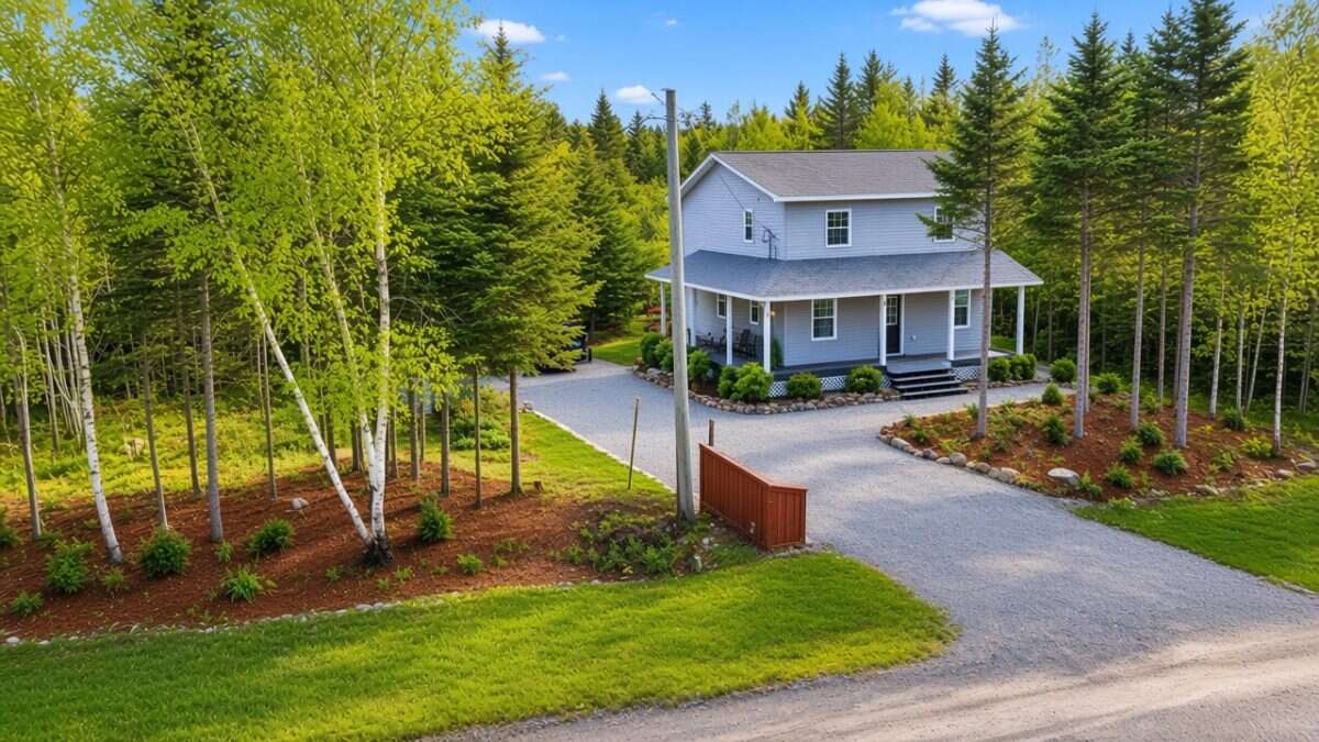 14 Erin Drive