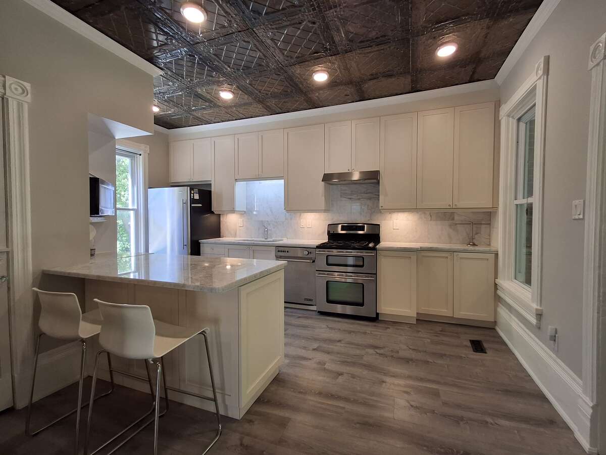Gourmet Kitchen