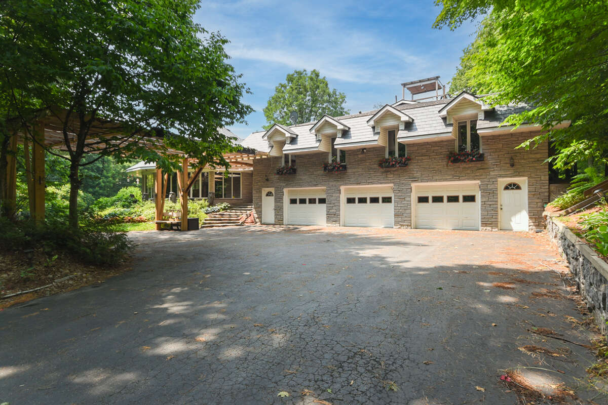 Amazing luxury home or business opportunity