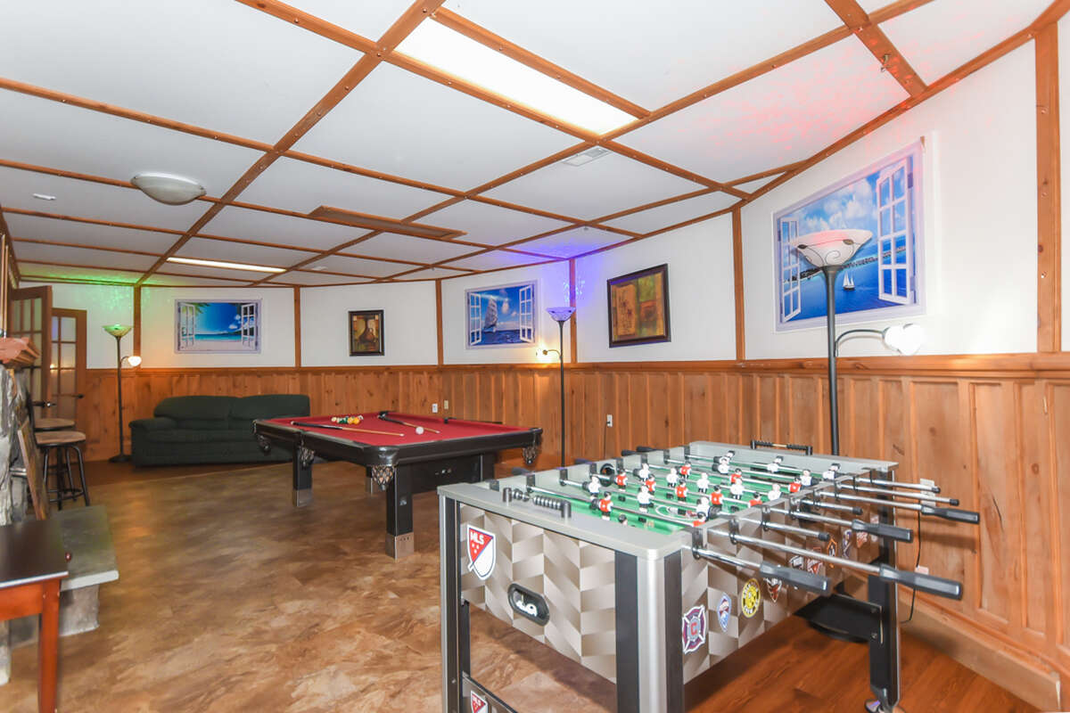Lower level recreation room