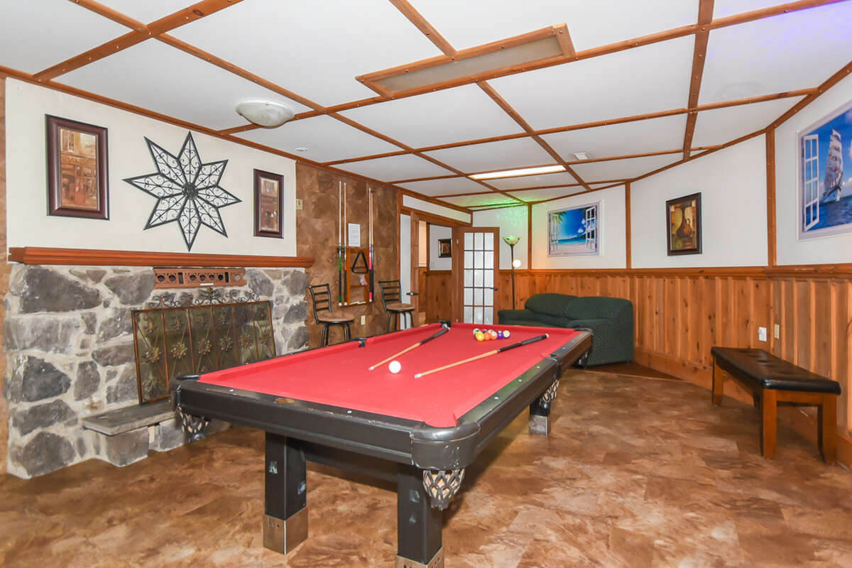 Lower level recreation room