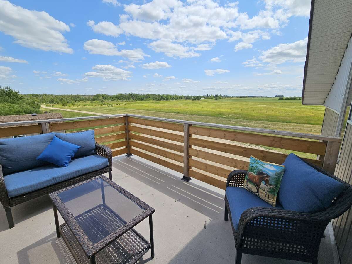 Loft Bedroom East Deck