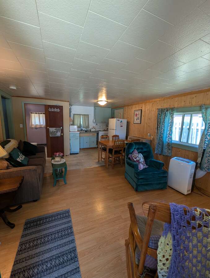 stunning 6-bedroom, 4-bathroom main residence built in 2008