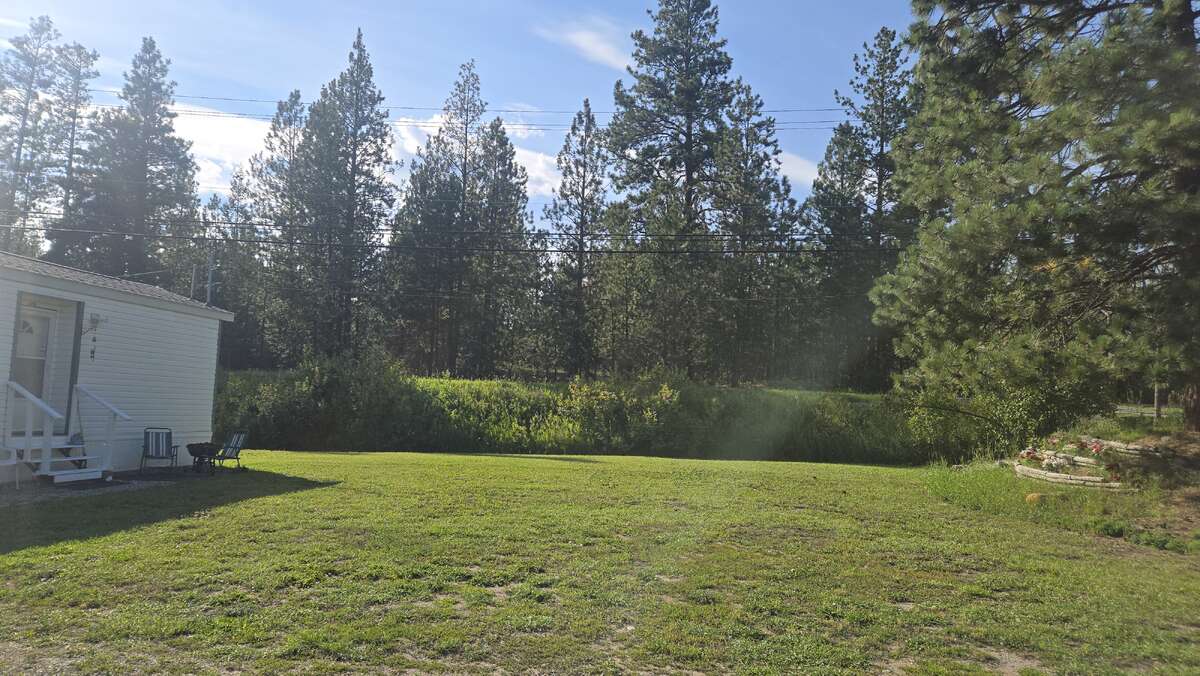 dog house ,insulated and shingled roof