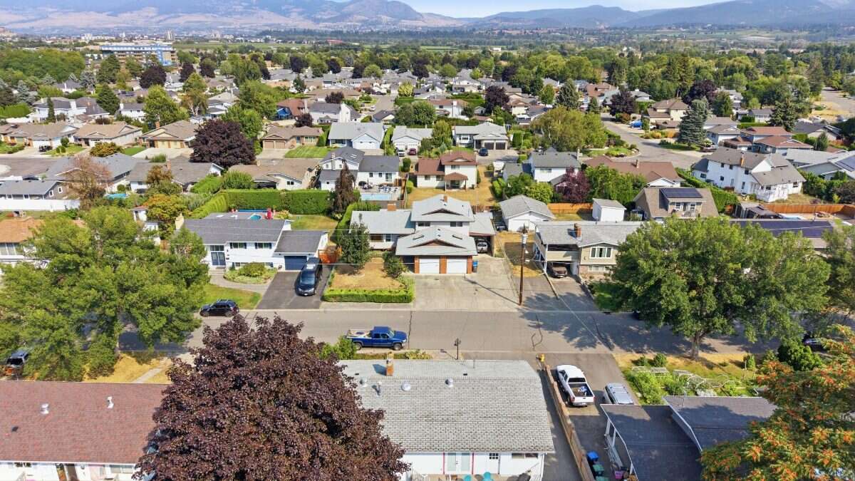 Large Home in Central Kelowna