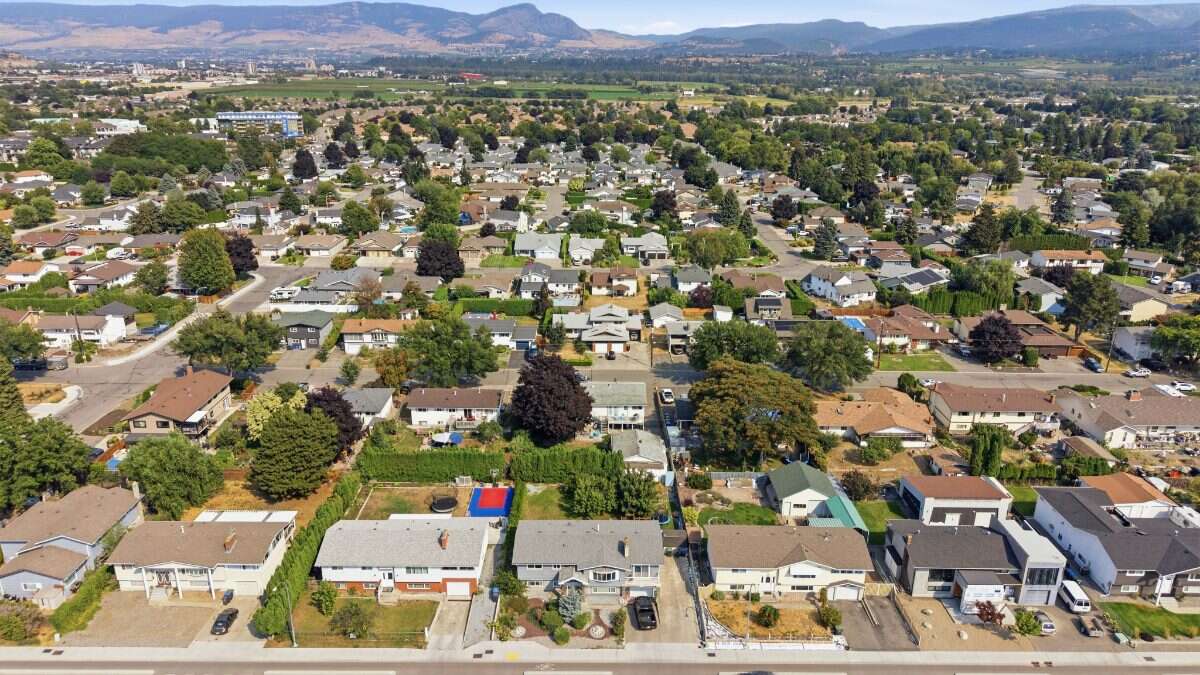 Large Home in Central Kelowna