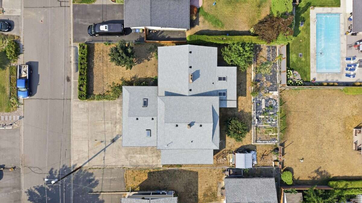 Large Home in Central Kelowna