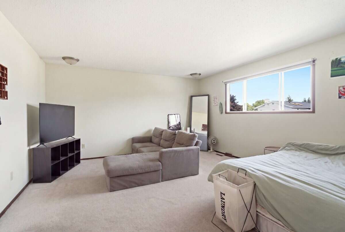 Large Home in Central Kelowna