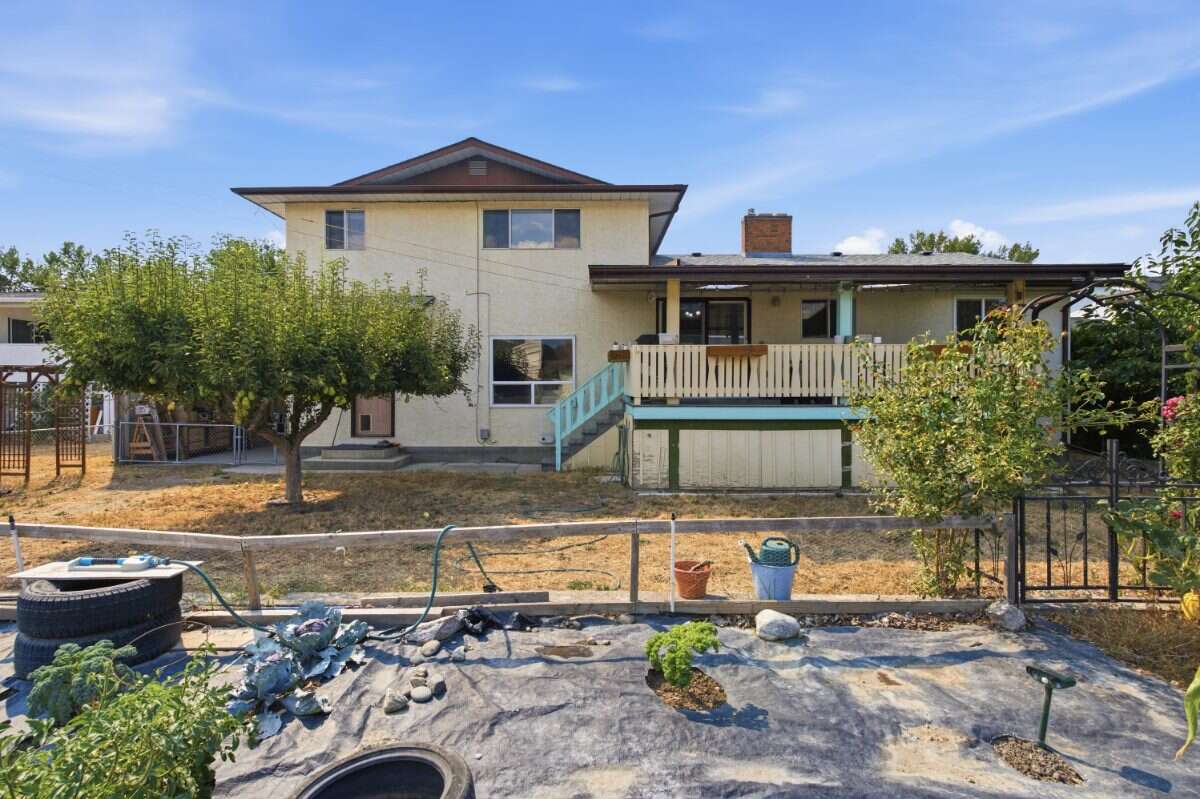 Large Home in Central Kelowna