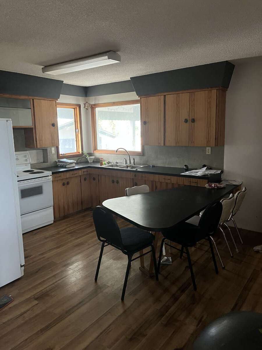 Kitchen - Built-in Table