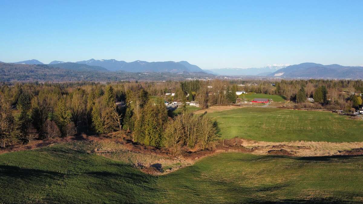 Acreage / Farm / Ranch For Sale in Abbotsford, BC - 2 bed, 2 bath