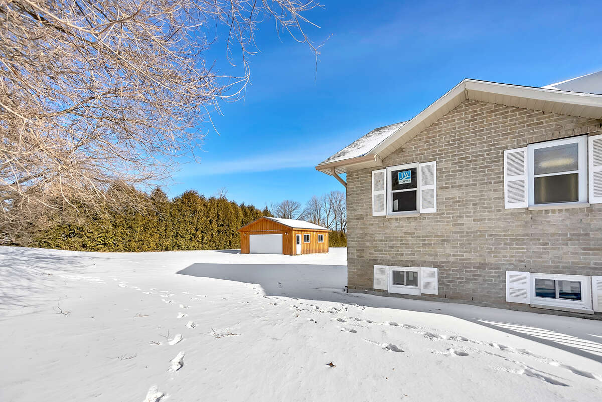 Detached Garage
